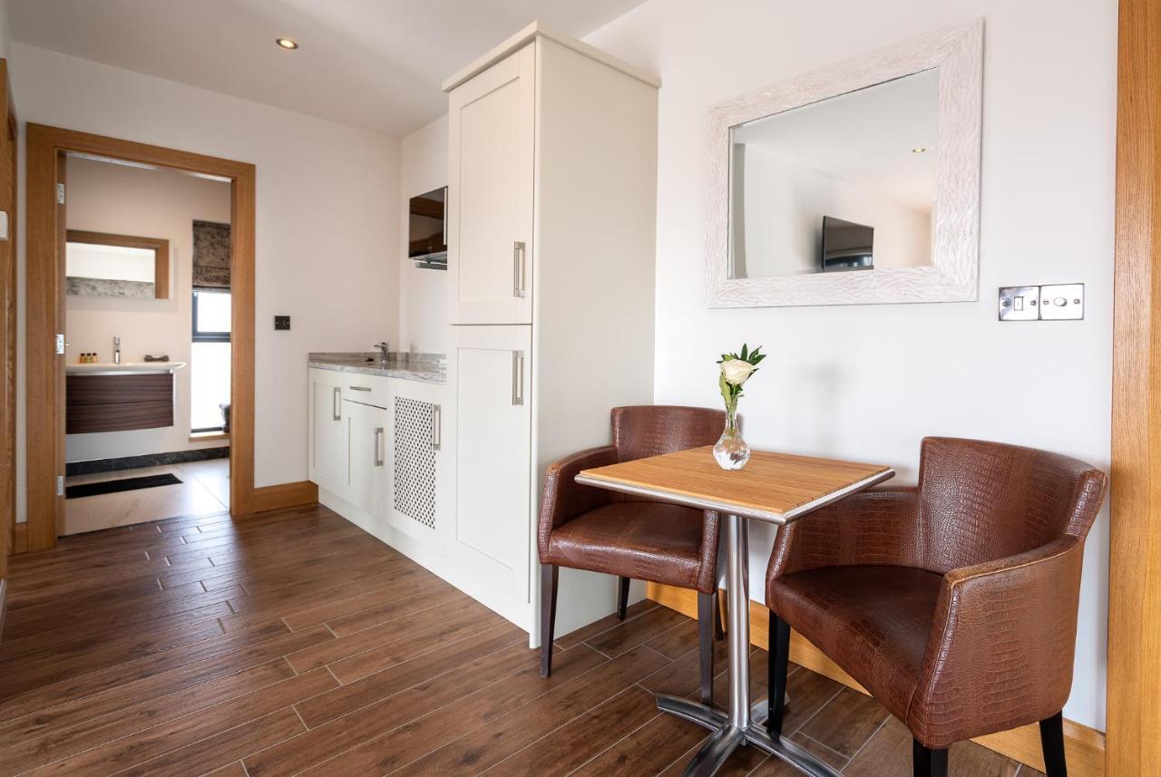 Antrim House Guest Rooms & Suites (Adults Only) Portrush Exterior photo