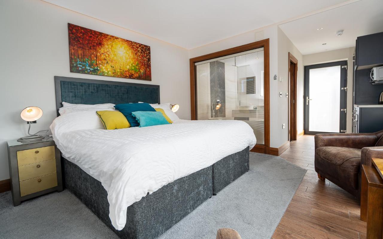 Antrim House Guest Rooms & Suites (Adults Only) Portrush Exterior photo
